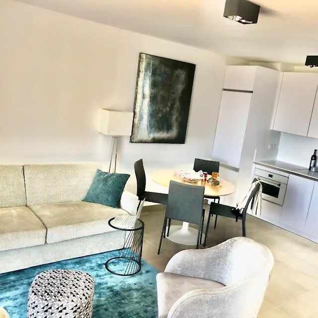 B002 - Superbe Appartement Avec Vue Mer Et Piscine Cannes Frankrig