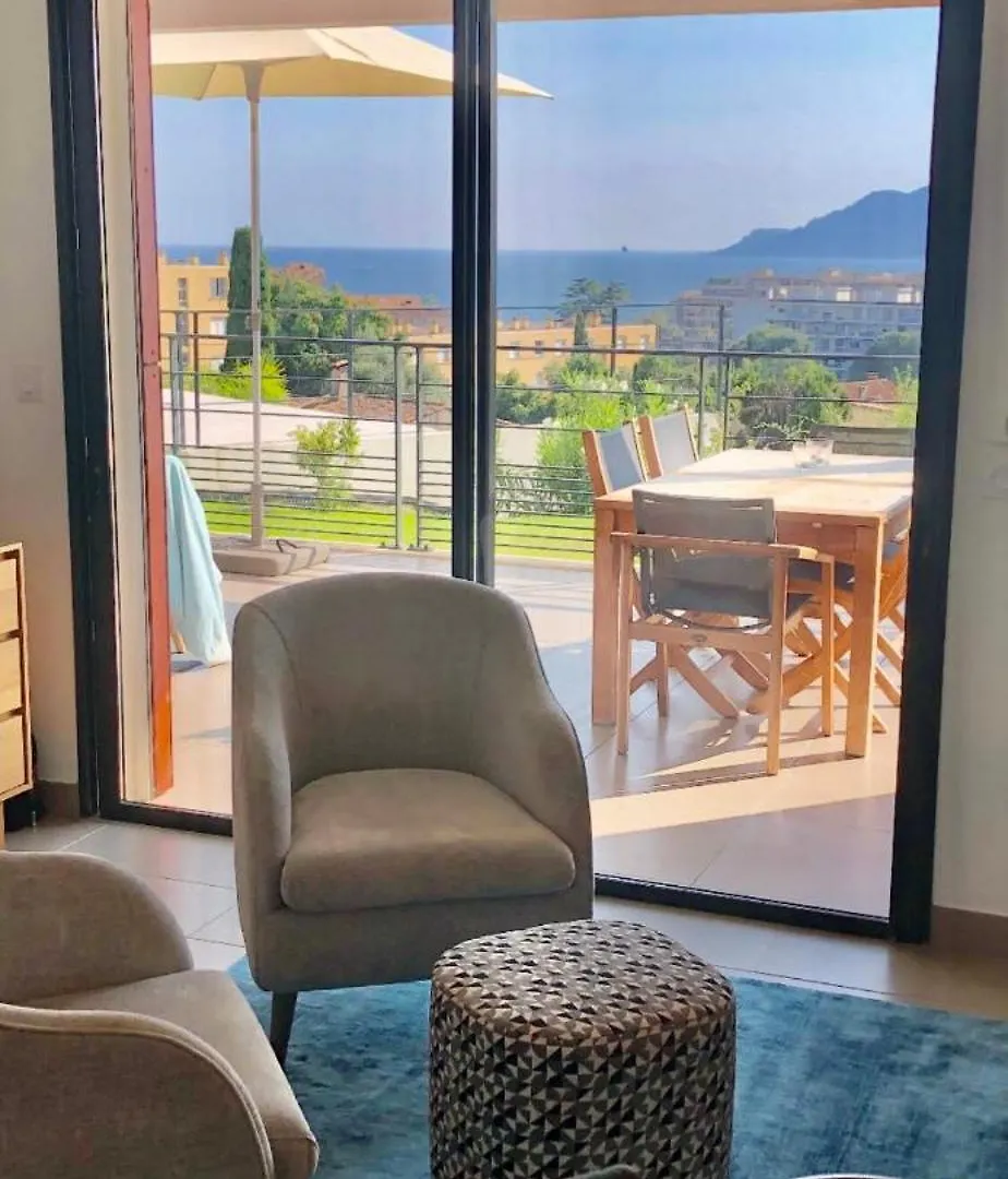 Daire B002 - Superbe Appartement Avec Vue Mer Et Piscine Cannes Fransa